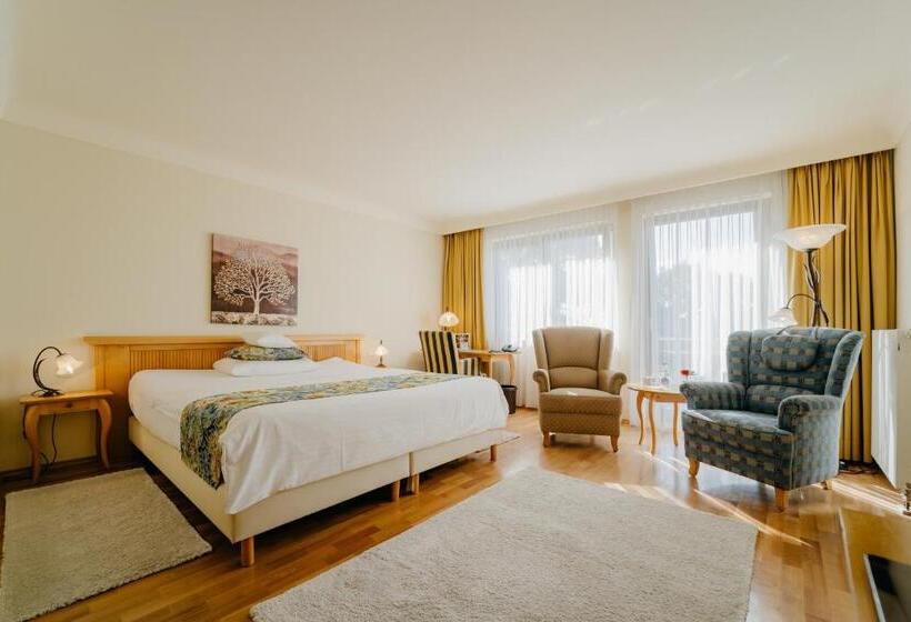 컴포트 룸, Waldkrug