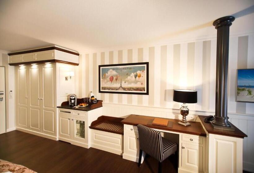 סוויטת ג'וניור עם מרפסת, Europa Hotel Kühlungsborn