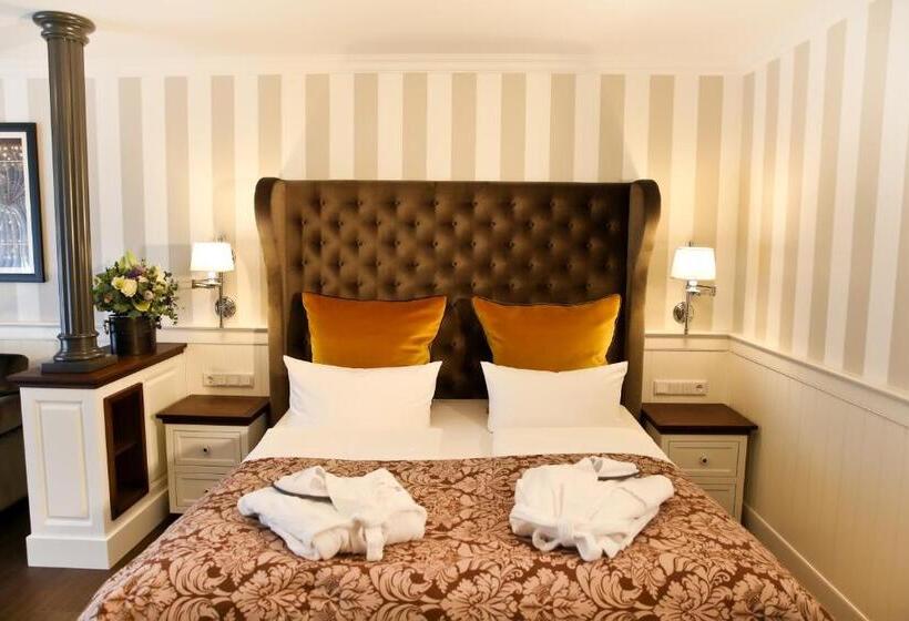 סוויטת ג'וניור עם מרפסת, Europa Hotel Kühlungsborn