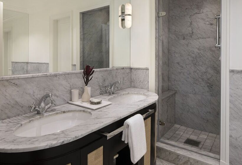 Люкс 3 Спальни, Cape Grace, A Fairmont Managed