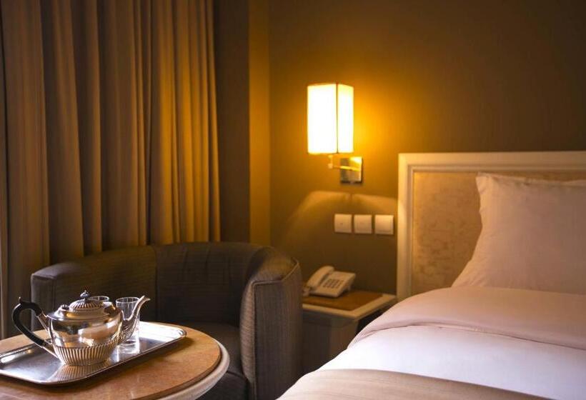 اتاق استاندارد, Nassim