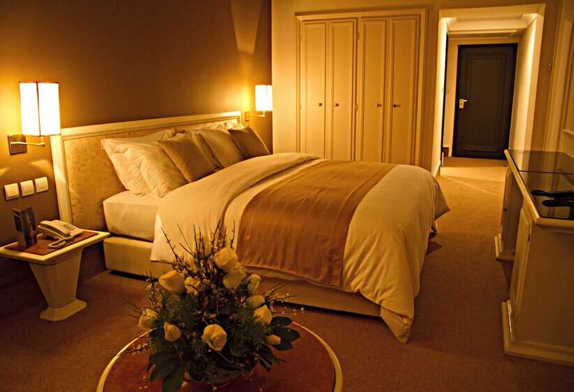 اتاق استاندارد, Nassim