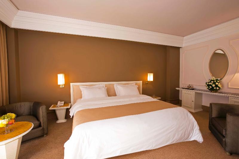 اتاق استاندارد, Nassim