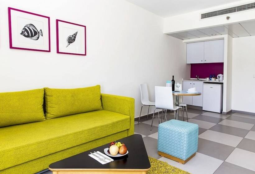 プールビュースイート, Neve Eilat Hotel By Atlas Hotels