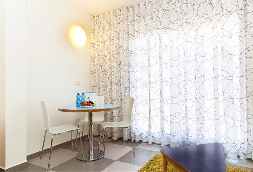 プールビュースイート, Neve Eilat Hotel By Atlas Hotels