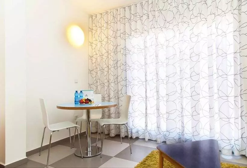 プールビュースイート, Neve Eilat Hotel By Atlas Hotels