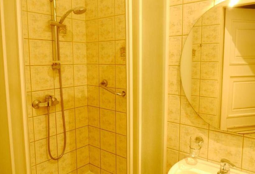 اتاق استاندارد, Pensjonat Eden