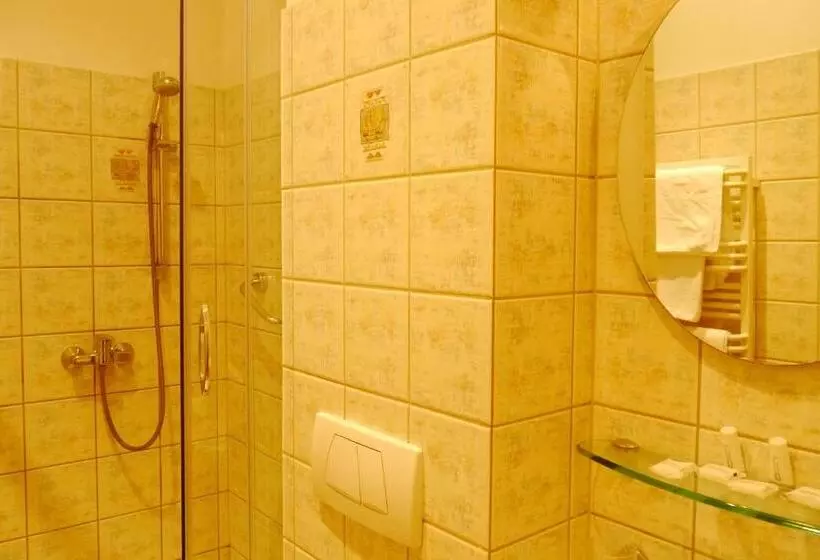 Economy Triple Room, Pensjonat Eden