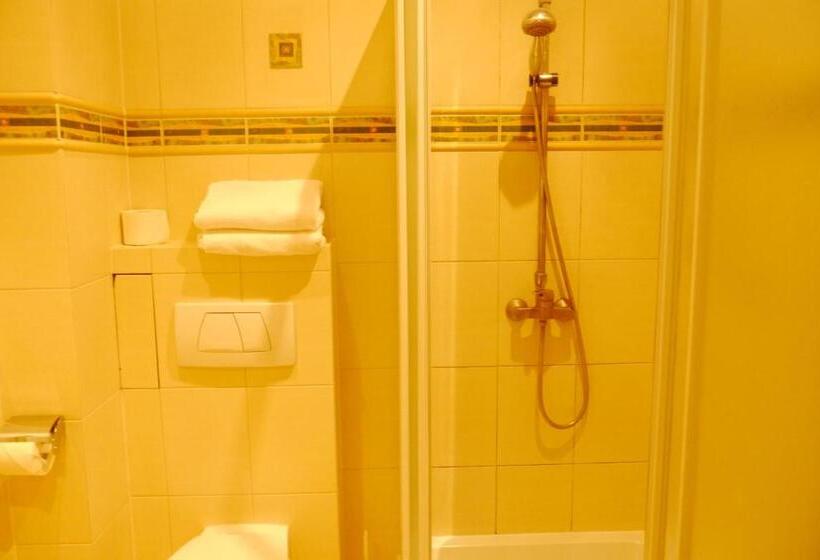 Economy Triple Room, Pensjonat Eden