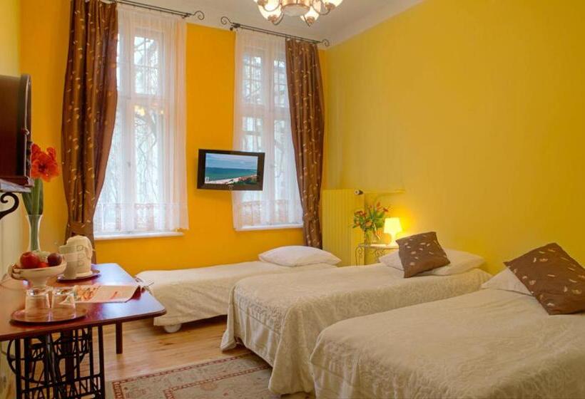 Economy Triple Room, Pensjonat Eden