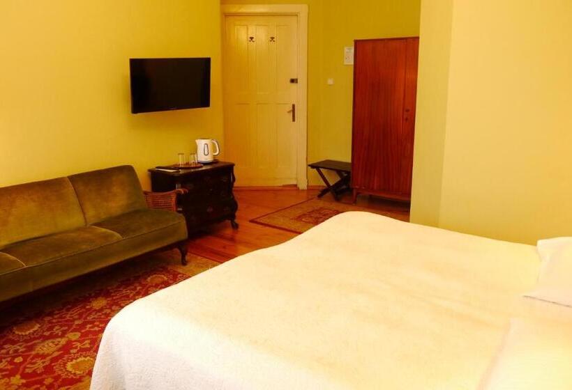 اتاق استاندارد سه نفره, Pensjonat Eden