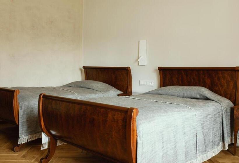 スタンダードルーム, Pod Różą