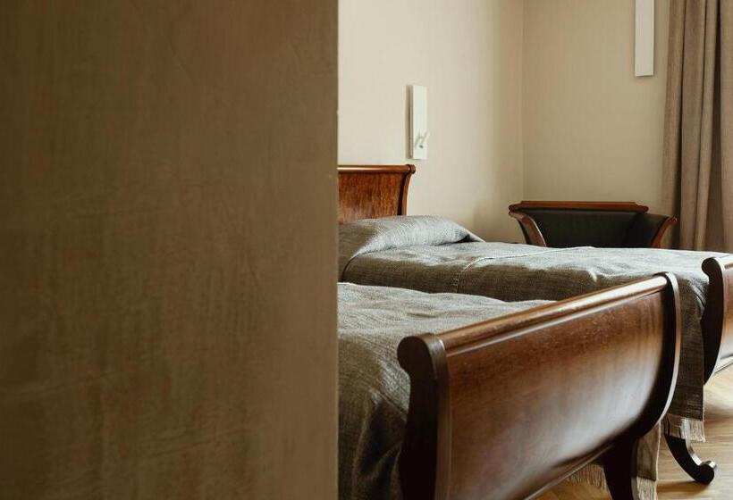 スタンダードルーム, Pod Różą