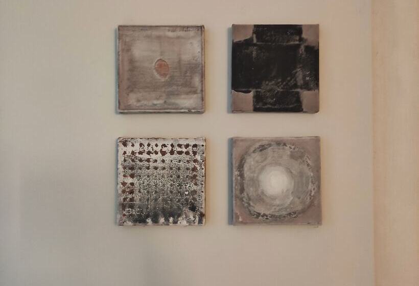 スイート, Pod Różą