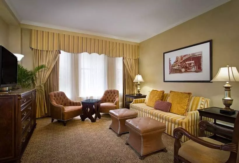 デラックススイート, The Roosevelt New Orleans  A Waldorf Astoria