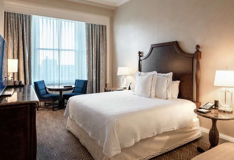 quarto Deluxe Adaptado para Deficientes Físicos, The Roosevelt New Orleans  A Waldorf Astoria