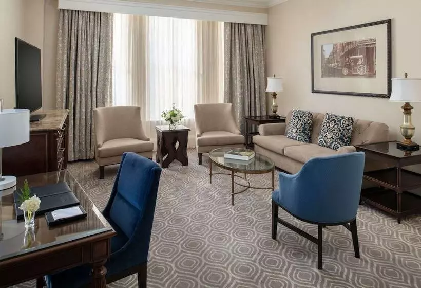 デラックススイート, The Roosevelt New Orleans  A Waldorf Astoria