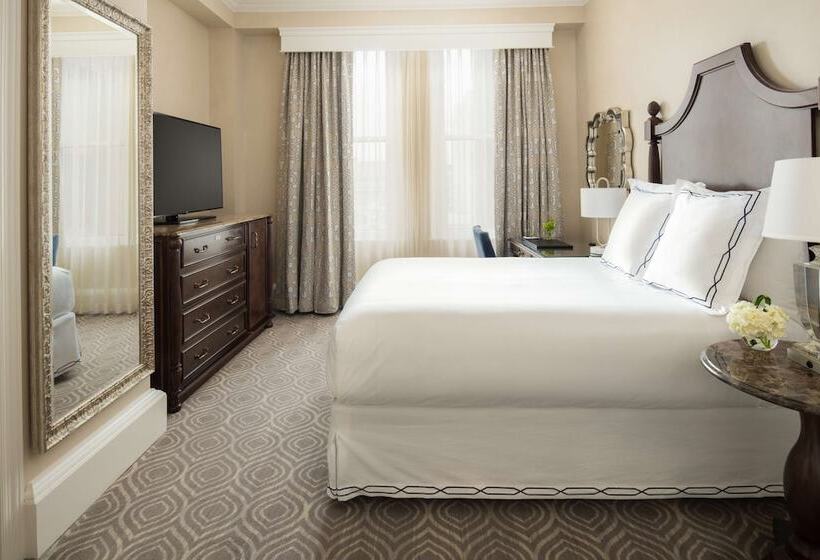 quarto Deluxe Adaptado para Deficientes Físicos, The Roosevelt New Orleans  A Waldorf Astoria