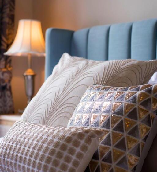 디럭스 스위트 킹 침대, Arcoona Manor