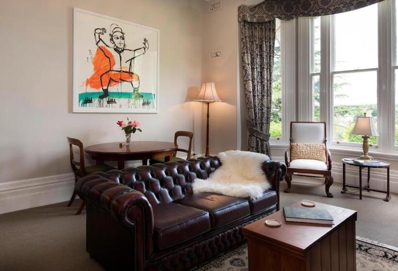 디럭스 스위트 킹 침대, Arcoona Manor