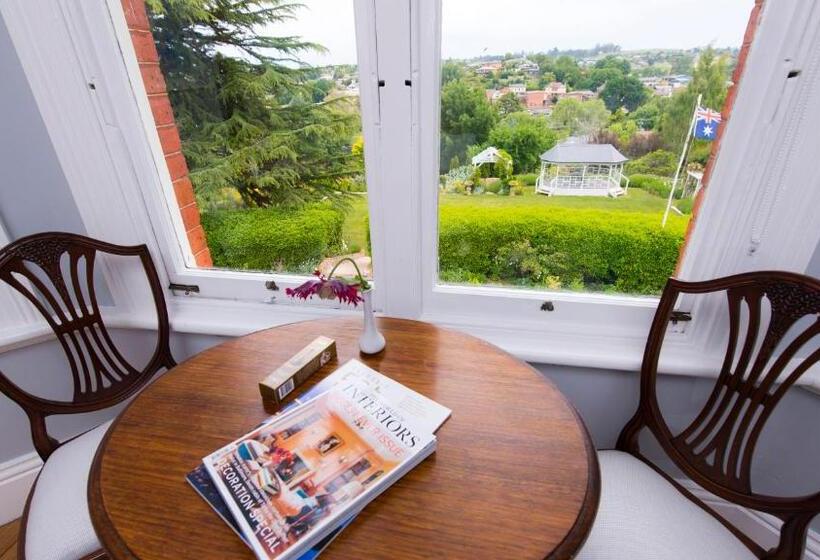 جناح سرير كينج, Arcoona Manor