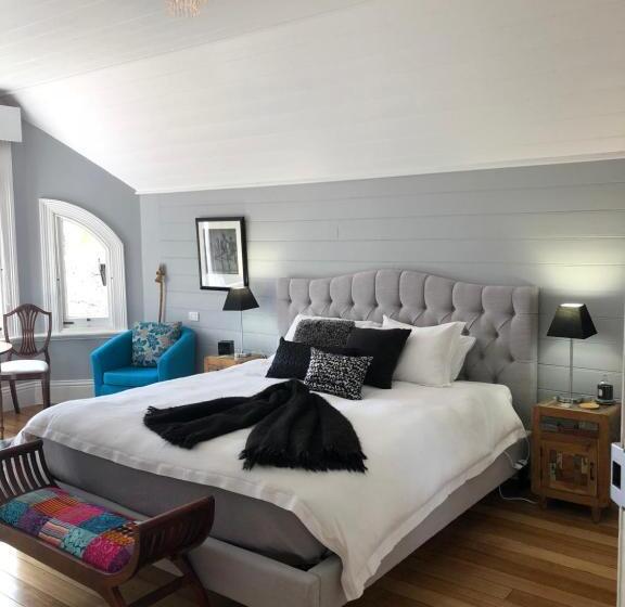 스위트 킹사이즈 침대, Arcoona Manor