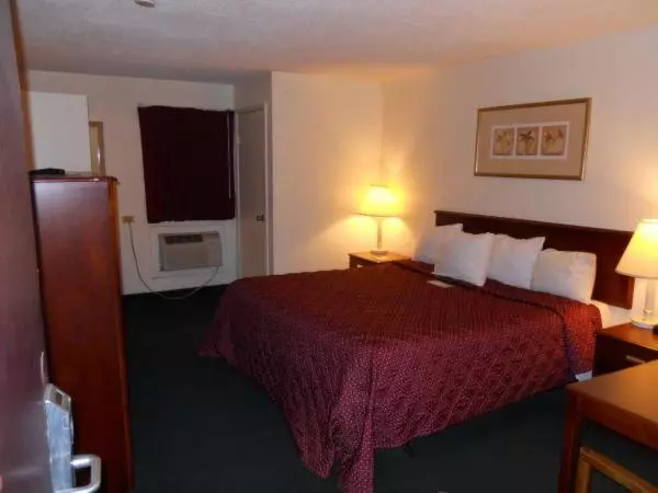 キングサイズベッドのスタンダードルーム, Best Budget Inn Tell City