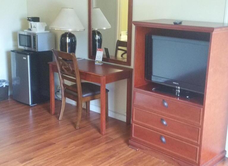 جناح سرير كينج, Days Inn By Wyndham Orange Anaheim