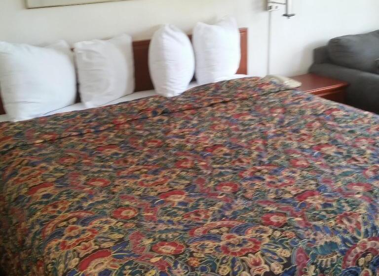 غرفة قياسية سرير كينج, Days Inn By Wyndham Orange Anaheim