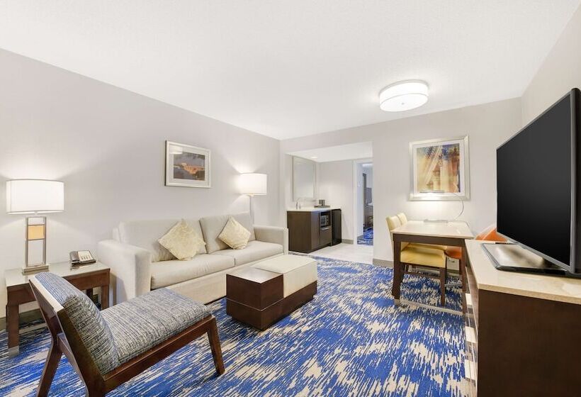 套房, Embassy Suites By Hilton Alexandria Old Town