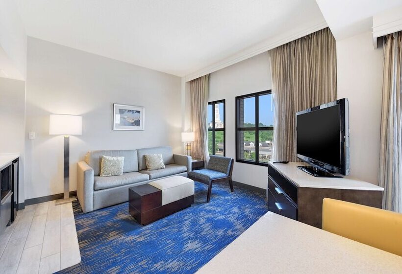 带2个卧室的套房, Embassy Suites By Hilton Alexandria Old Town