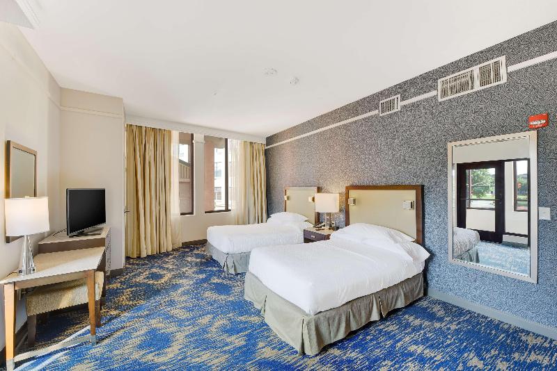 جناح, Embassy Suites By Hilton Alexandria Old Town