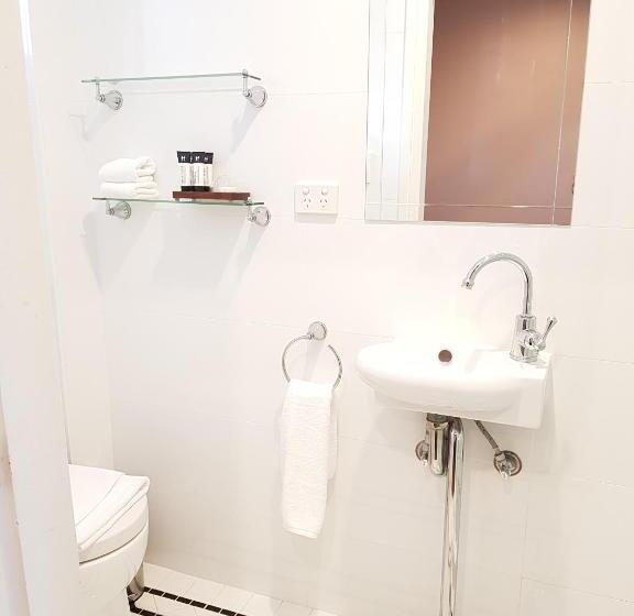 غرفة عائلية, The Hughenden Boutique