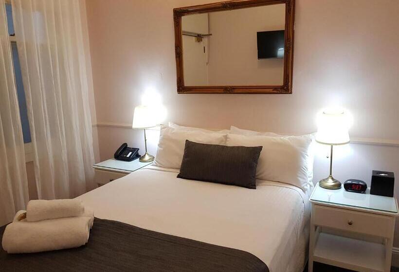 غرفة إقتصادية, The Hughenden Boutique