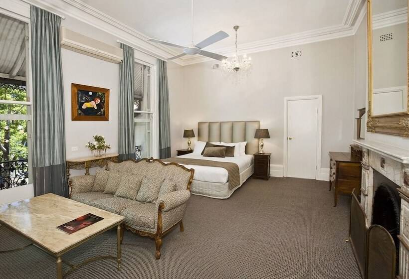 جناح, The Hughenden Boutique