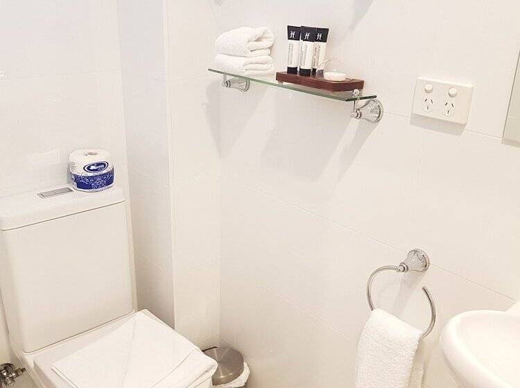 غرفة عائلية, The Hughenden Boutique