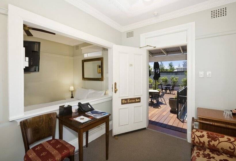 جناح, The Hughenden Boutique