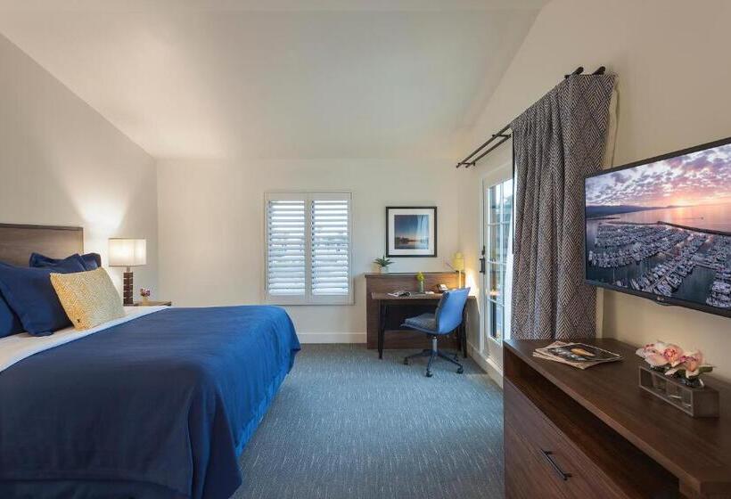 Номер Deluxe, La Playa Inn Santa Barbara