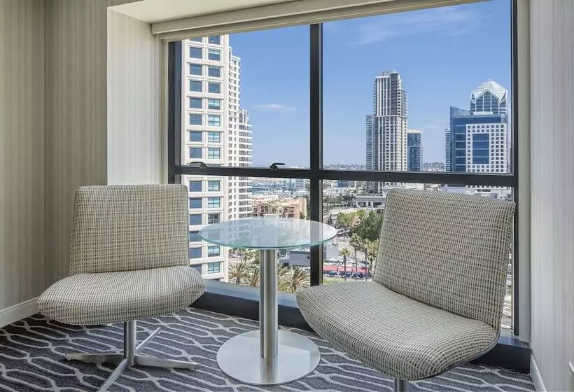 اتاق استاندارد با 2 تخت دوبل, Manchester Grand Hyatt San Diego