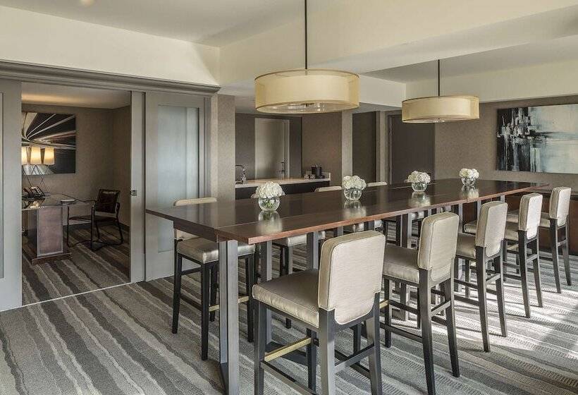 Люкс, Manchester Grand Hyatt San Diego