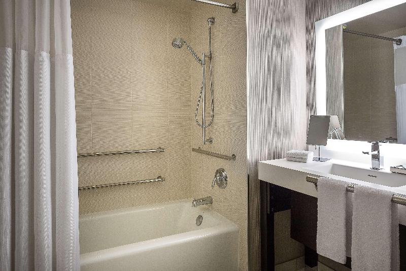 Номер Стандарт, Manchester Grand Hyatt San Diego