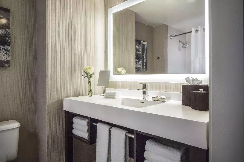 اتاق استاندارد با چشمانداز شهر, Manchester Grand Hyatt San Diego