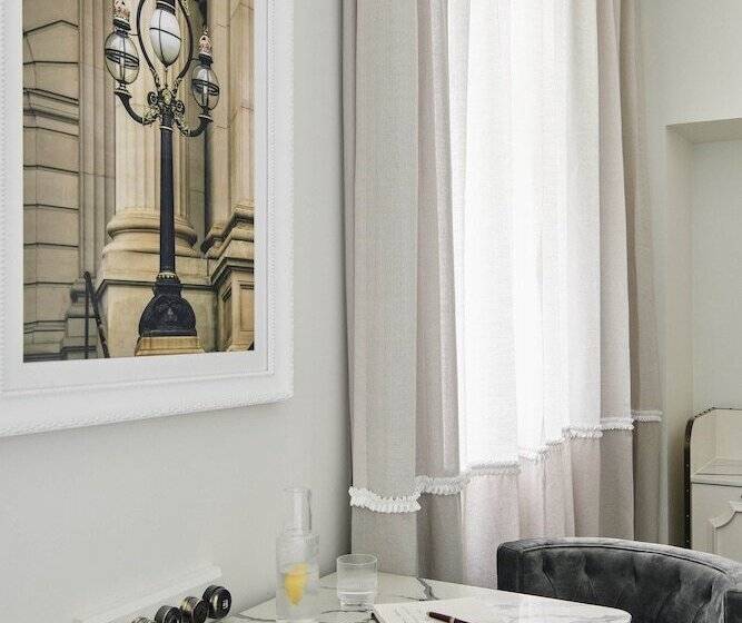 חדר סטנדרט עם מיטת קווין, Rendezvous Hotel Melbourne