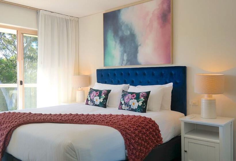 带两个卧室的顶楼公寓, Pacific Bay Resort