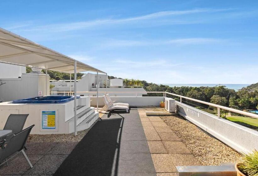 带两个卧室的顶楼公寓, Pacific Bay Resort