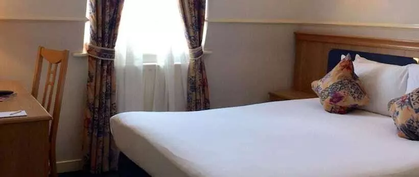 ４ベッドルームクラシックタイプ, Berjaya Eden Park London