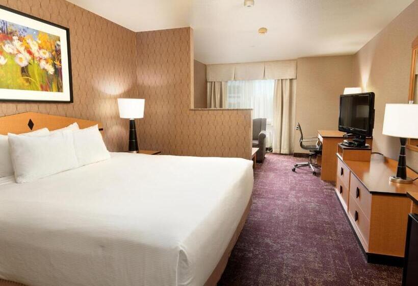 חדר סטנדרט עם מיטת קינג, Crystal Inn Hotel & Suites   West Valley City