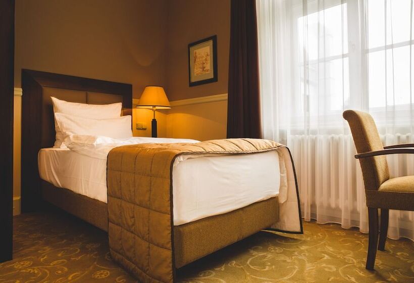 اتاق استاندارد یک نفره, Esplanade Hotel Prague