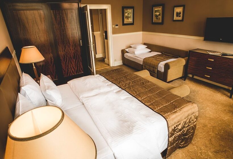 اتاق استاندارد سه نفره, Esplanade Hotel Prague