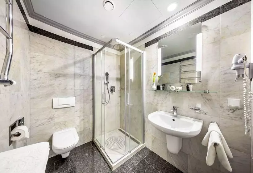 Sviitti, Esplanade Hotel Prague
